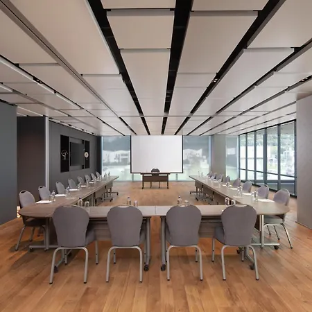 Отель Four Points By Sheraton Kagithane Стамбул