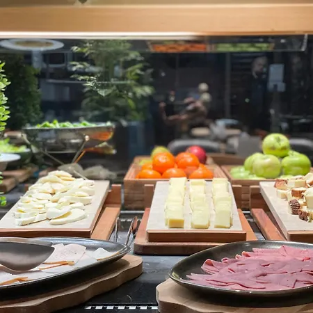 Four Points By Sheraton Kagithane 4*